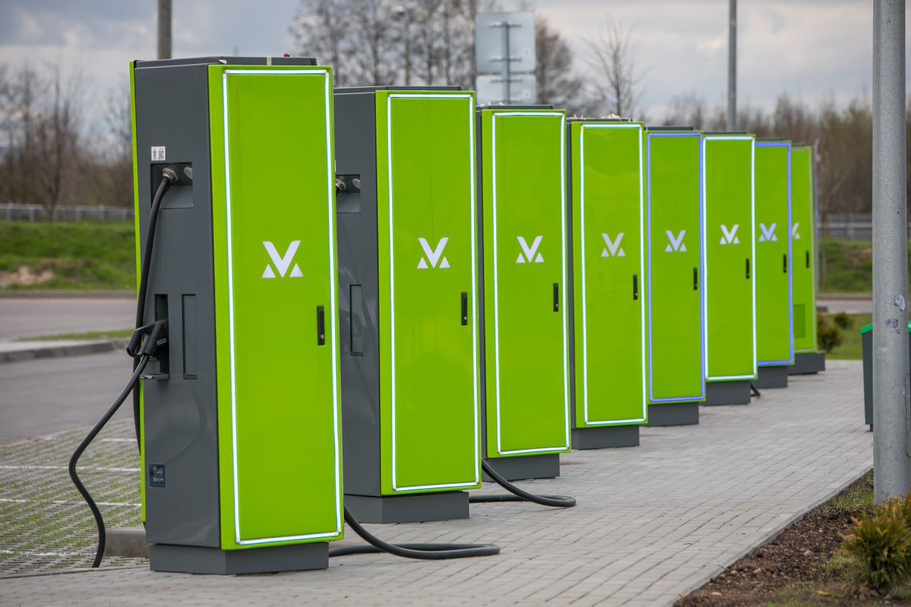 Сбой Malanka в Беларуси: где можно зарядить электромобиль бесплатно в Могилеве