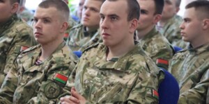 Профессиональный выбор: представители Департамента охраны встретились с военнослужащими