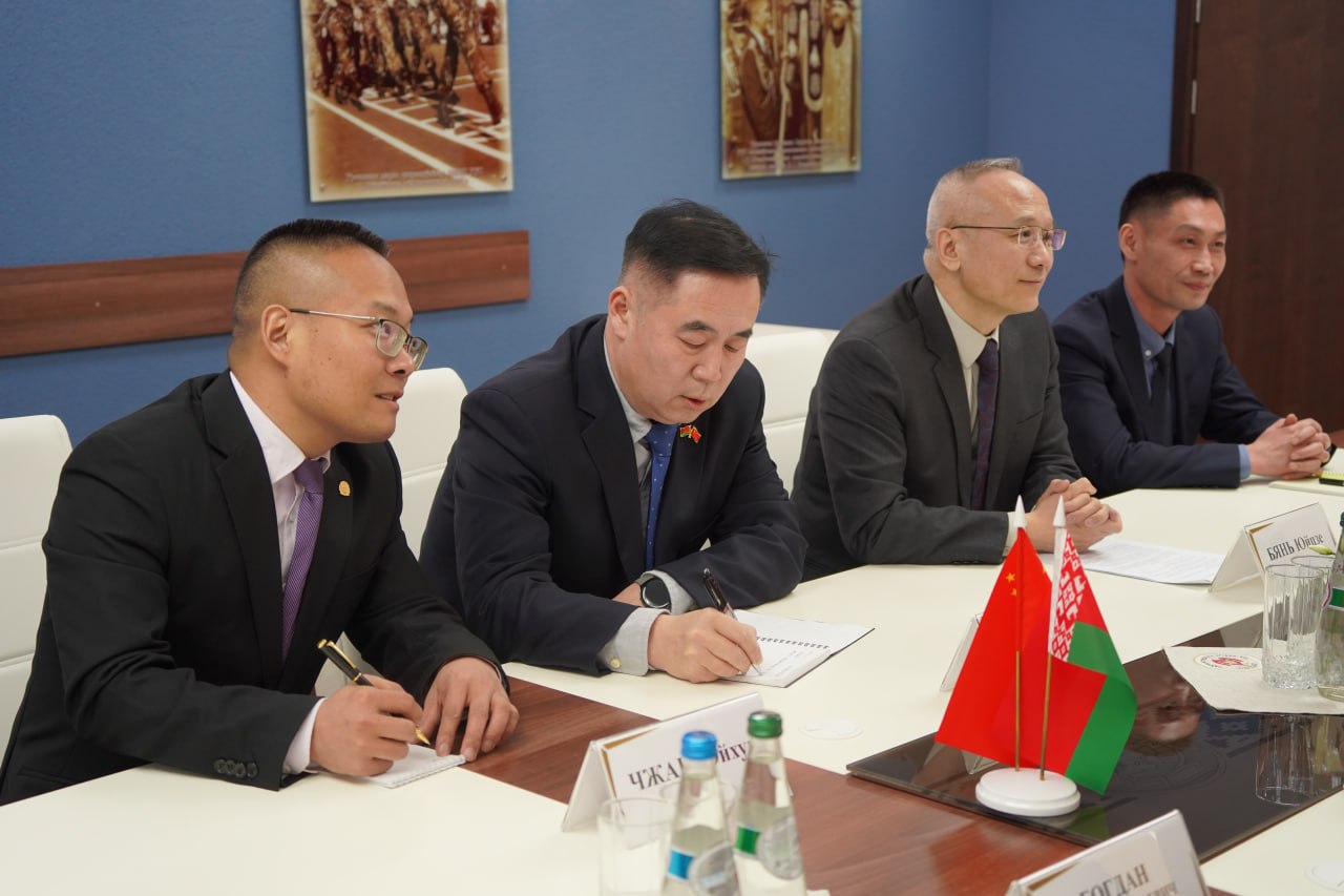 Китайские правоохранители посетили Могилев — чем интересовались