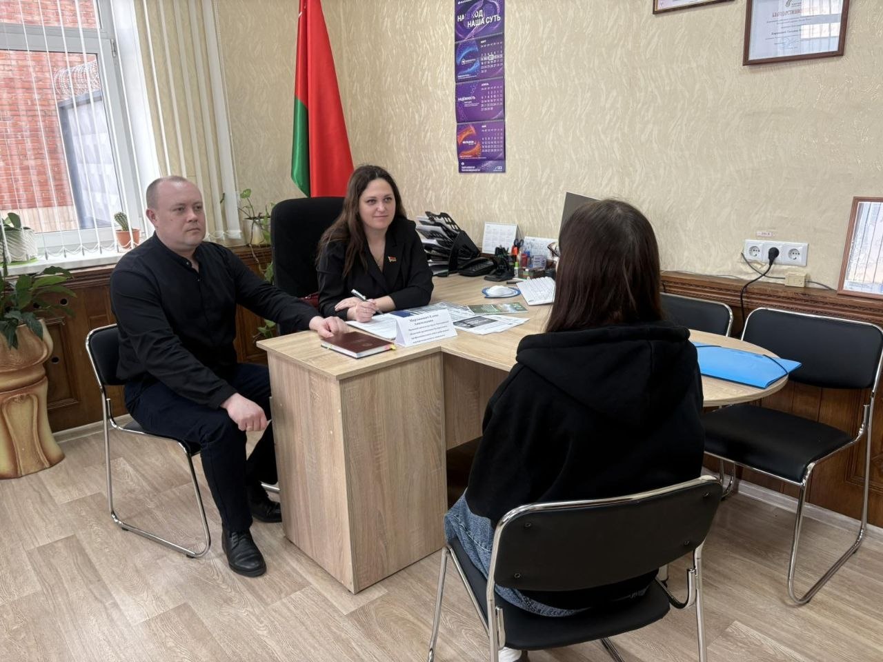 От алиментов до отпусков: какие проблемы решали на правовом приеме