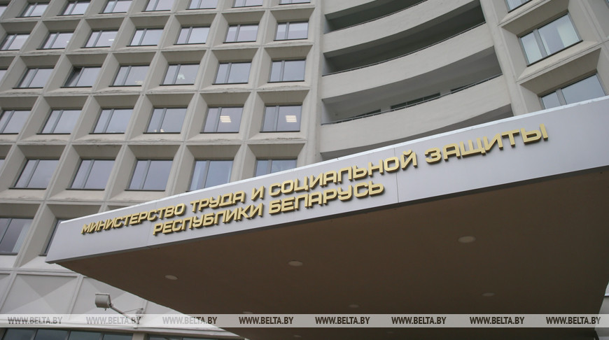 С 23 октября перевозчиков могут остановить: новые правила такси