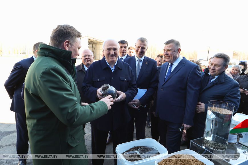 Лукашенко совершает рабочую поездку в Могилевскую область