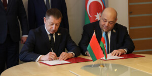 МАЗ поставит Азербайджану 100 машинокомплектов МАЗ-6312С5 для экологических и коммунальных нужд