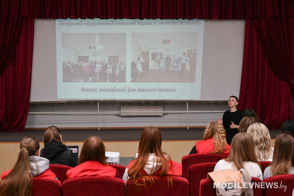 Учиться добру и делать добро: креативная сессия для волонтерского актива прошла в Могилеве