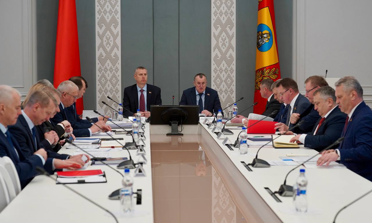 Работу ряда предприятий промышленности Могилевской области за первый квартал текущего года обсудили на заседании облисполкома