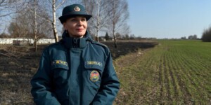 МЧС напоминает: жечь мусор можно только по правилам, а стихийные свалки — под запретом