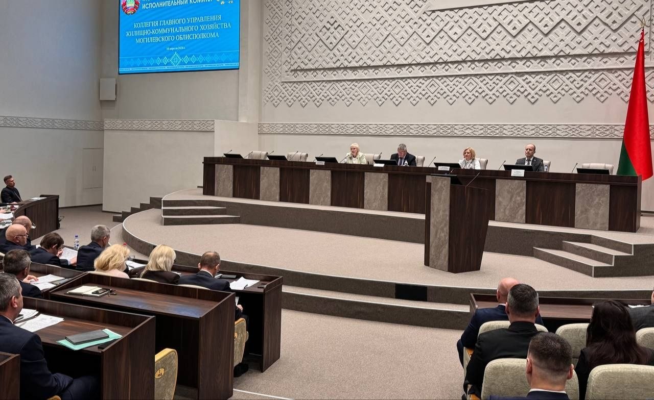 Кадры, условия труда, заработная плата – приоритетные направления развития сферы ЖКХ