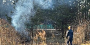 Жителей предупреждают: огонь может выйти из-под контроля за минуты