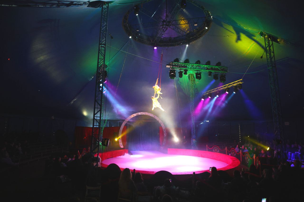 Магия под куполом цирка-шапито «13 метров»