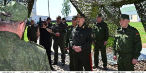 Военная тематика в центре внимания. Лукашенко приехал к ракетчикам в Осиповичский район