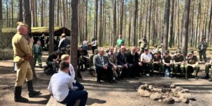 «Победный МАЙ — партизанский КРАЙ»: как в мемориальном комплексе «Усакино» прошел праздник, приуроченный ко Дню Победы