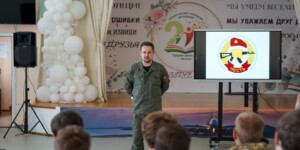 «Честь» превыше всего: ветераны спецподразделений провели патриотический урок для могилевских школьников