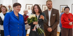 От натюрмортов до линогравюры: Лариса Журавович удивила зрителей. Фото