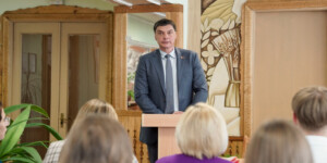 Единый день информирования: Сергей Наливайко обсудил с молодежью Жиличского государственного сельскохозяйственного колледжа уроки истории и ценность мира