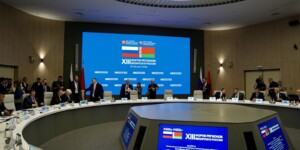 Внимание — белорусско-российскому сотрудничеству. На площадке BELEXPO проходит встреча председателя Совета Республики Натальи Кочановой и председателя Совета Федерации Валентины Матвиенко с руководителями местных органов власти Беларуси и органов государственной власти субъектов России
