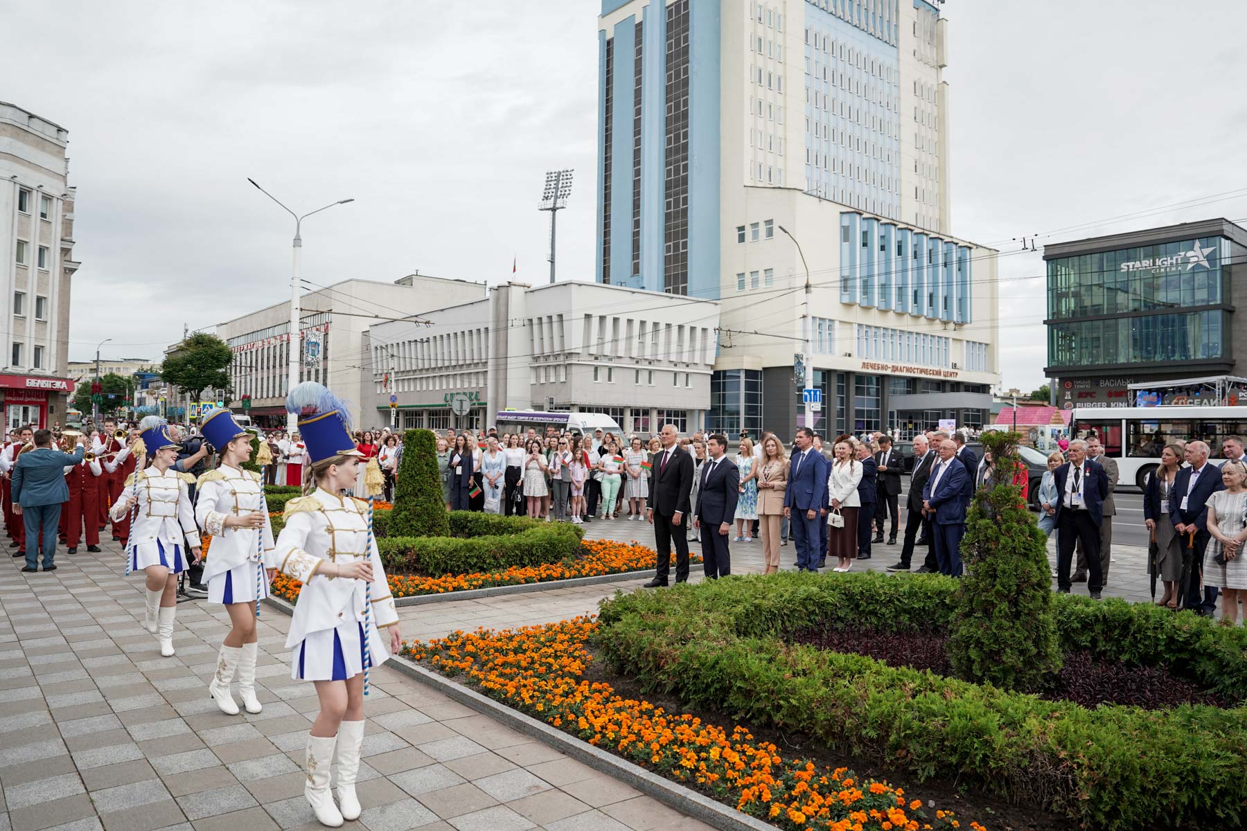 В Могилеве торжественно открыта стела города-побратима Челябинска