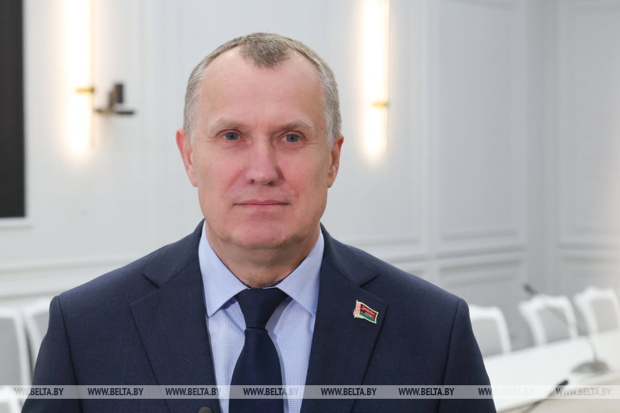 Промышленность, пример для районов и АПК. Лукашенко утром 17 июня заслушал доклад по Могилевской области