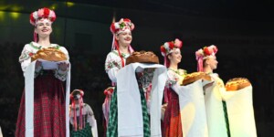 Бобруйск встретил «Венок дружбы»: как прошел первый день международного фестиваля