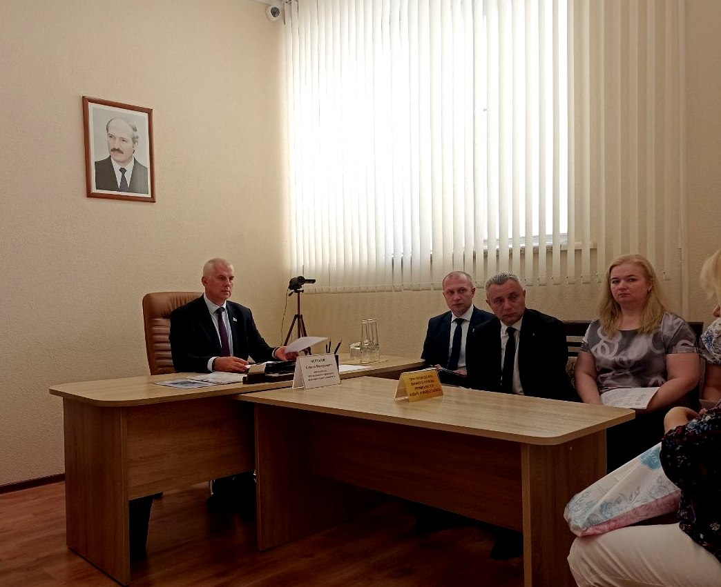 С какими вопросами обратились на прием к мэру областного центра могилевчане?