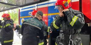 «Один день с МЧС»: журналисты и блогеры на себе испытали профессию спасателя