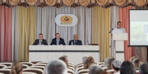 Экологическая культура и личная ответственность: диалог в ОАО «Можелит». Фото