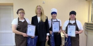 Рассольник, пюре и биточки: чем кормят хлеборобов в Быхове