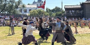 Мечи, доспехи и средневековая ярмарка: в Мстиславле проходит «Рыцарский фест»