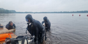 Водолазы и спасатели-пловцы соревнуются в Белыничском районе
