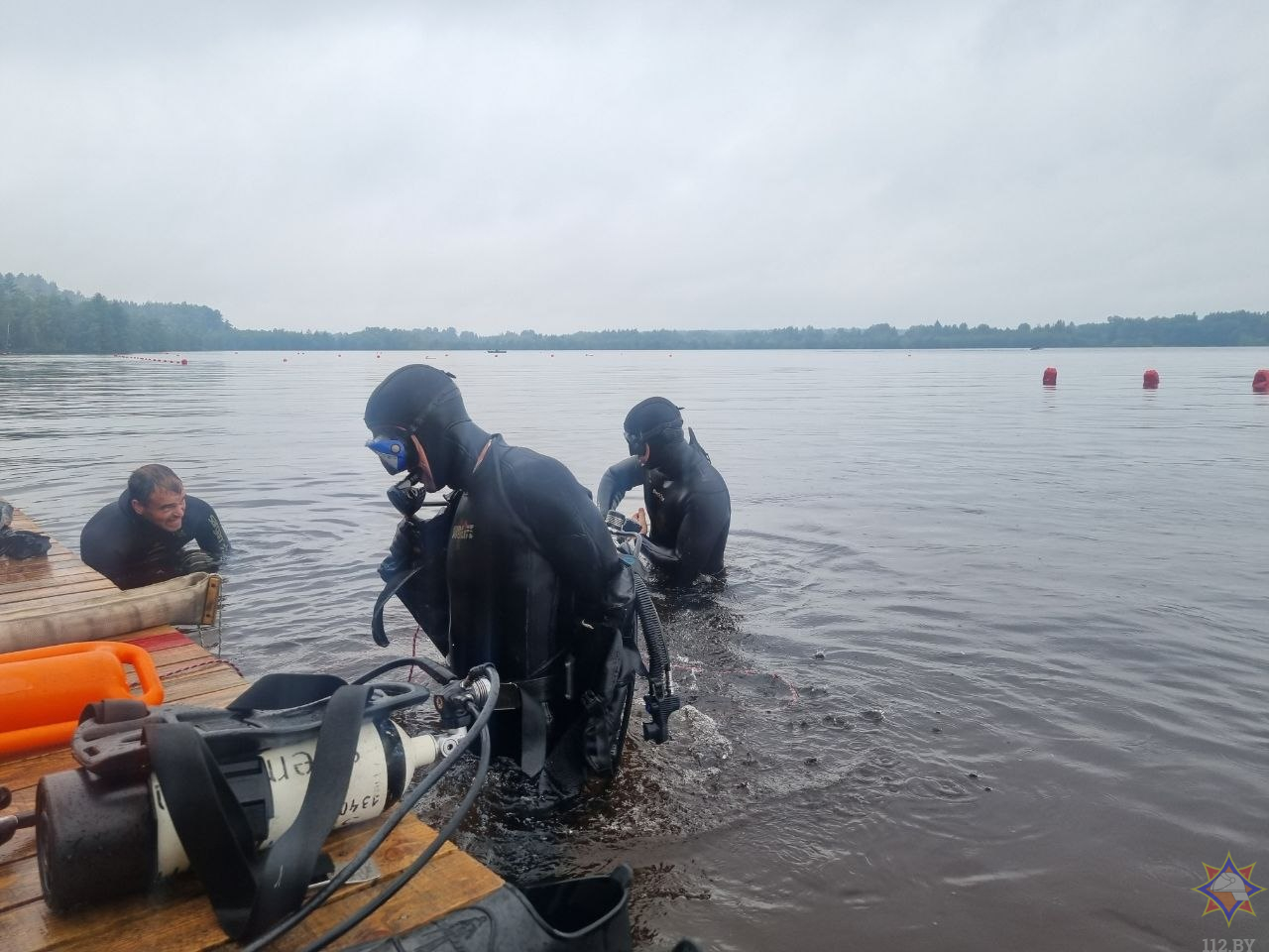 Водолазы и спасатели-пловцы соревнуются в Белыничском районе