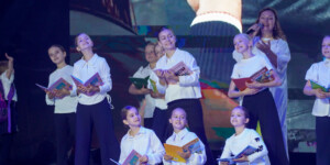 Музыкальные поздравления и слова признательности: в Могилеве чествовали работников образования. Фото