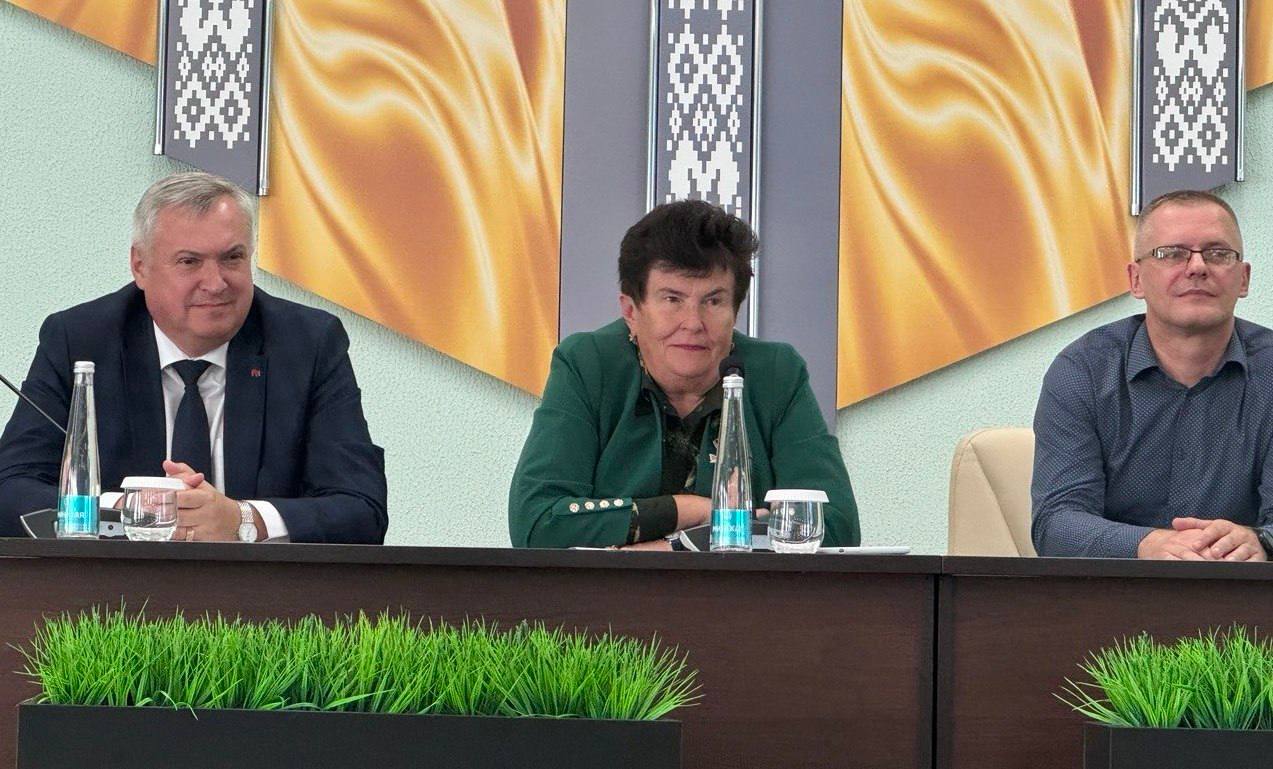 Помощник Президента Республики Беларусь — инспектор по Могилевской области Надежда Котковец провела встречу в Могилевском государственном электротехническом колледже