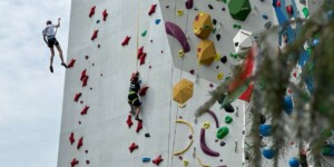 В Могилеве стартовали соревнования по спортивному скалолазанию