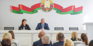 В единый день информирования Сергей Савицкий провел встречу с трудовым коллективом ОАО «Булочно-кондитерская компания «Домочай»