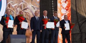 Высокая парламентская награда: Вадим Ипатов отметил лучших аграриев Могилевщины на «Дажынках-2026»