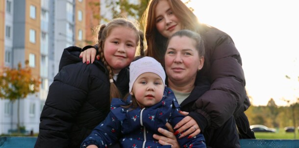 День матери: как совмещать службу и воспитание четверых детей
