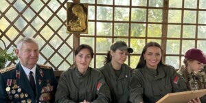 Актив БСЖ войсковой части 6713 поздравил с Днем пожилых людей ветеранов